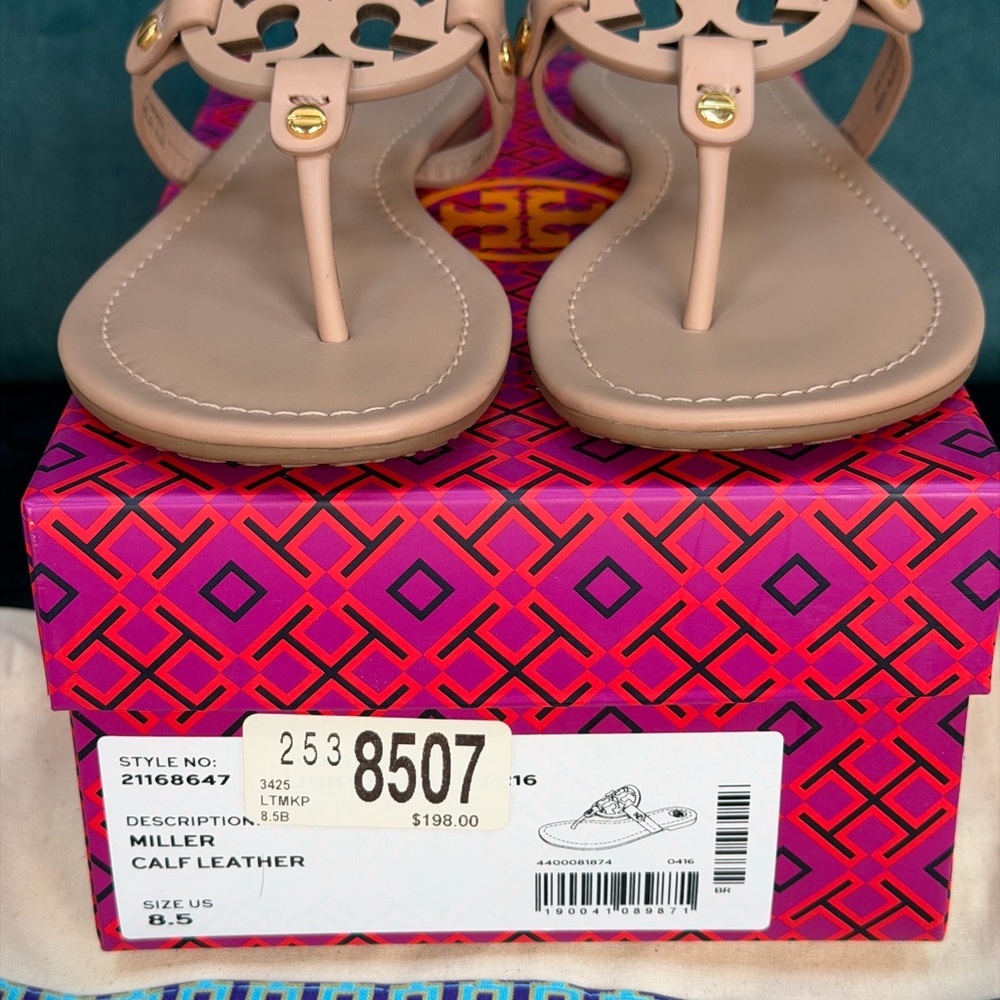 Tory Burch Light Make Up Leather Logo Thong Sandals - Picture 3 of 5